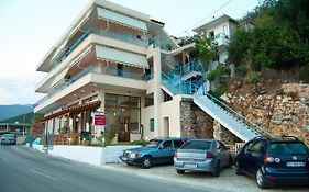 Let Rooms Lukova